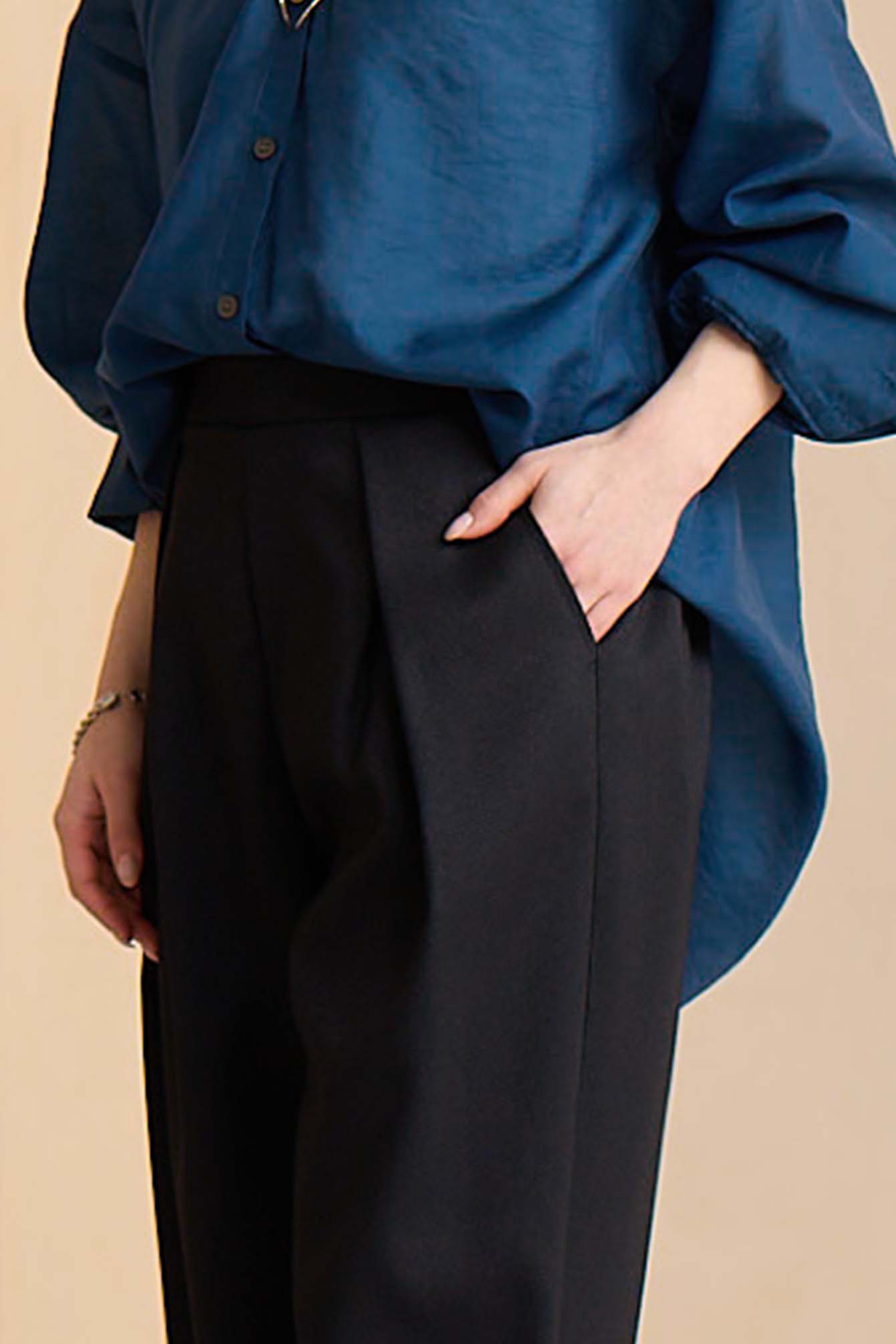ツィーディーミックス・タックフォルムパンツ
