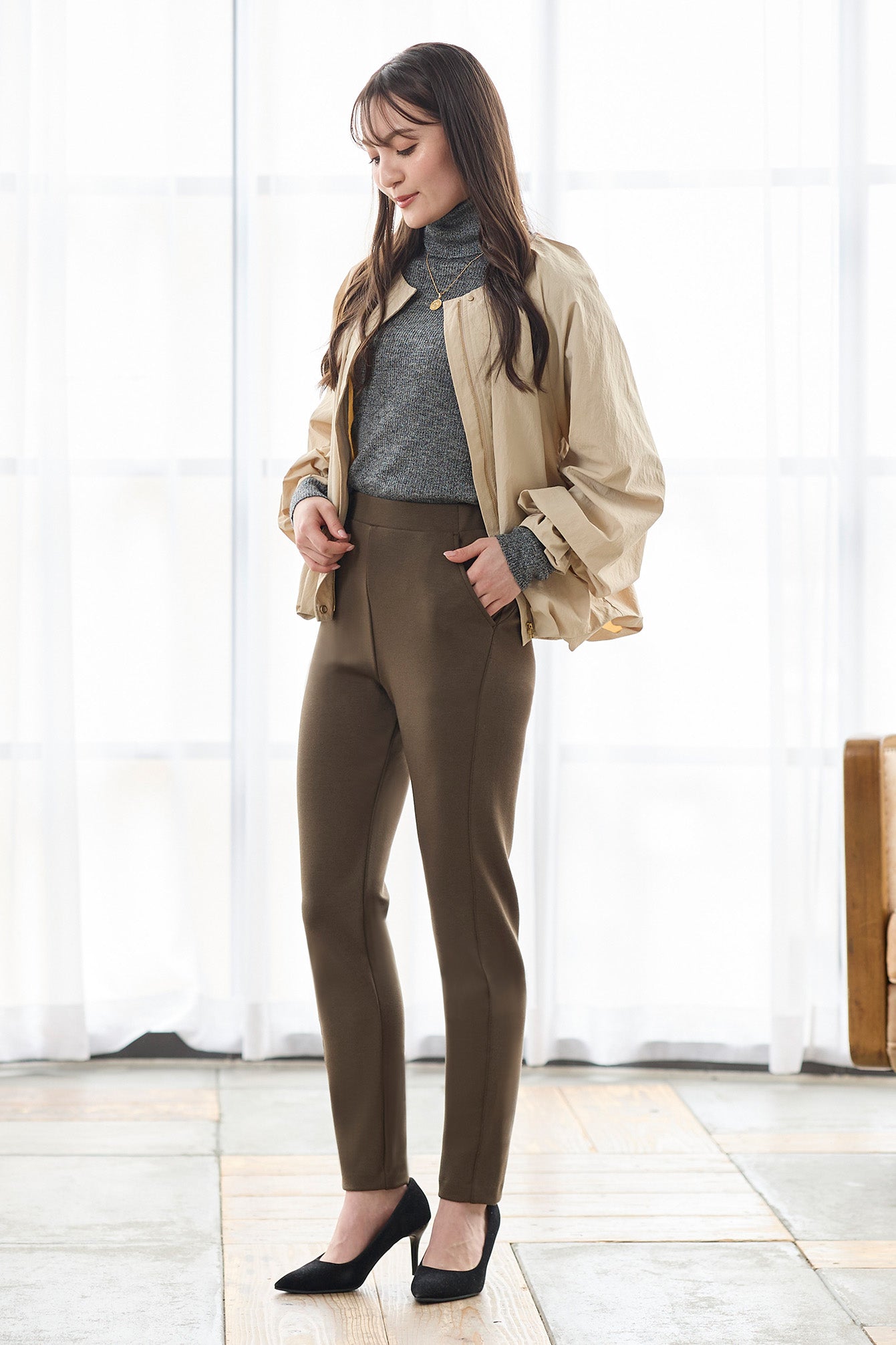 クロスウォーム 吸湿発熱 パネル切替 スリム