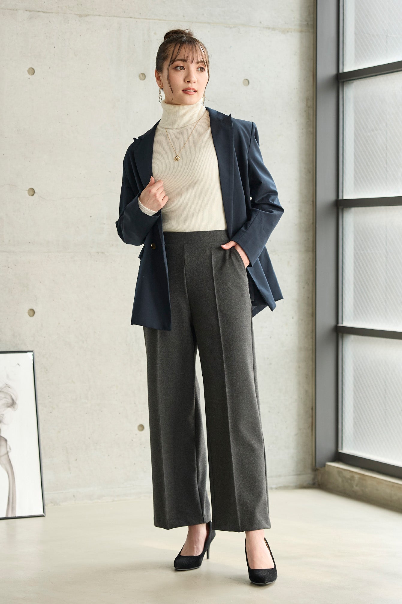 ウーリッチウォーム 吸湿発熱 センタープリーツ ワイド