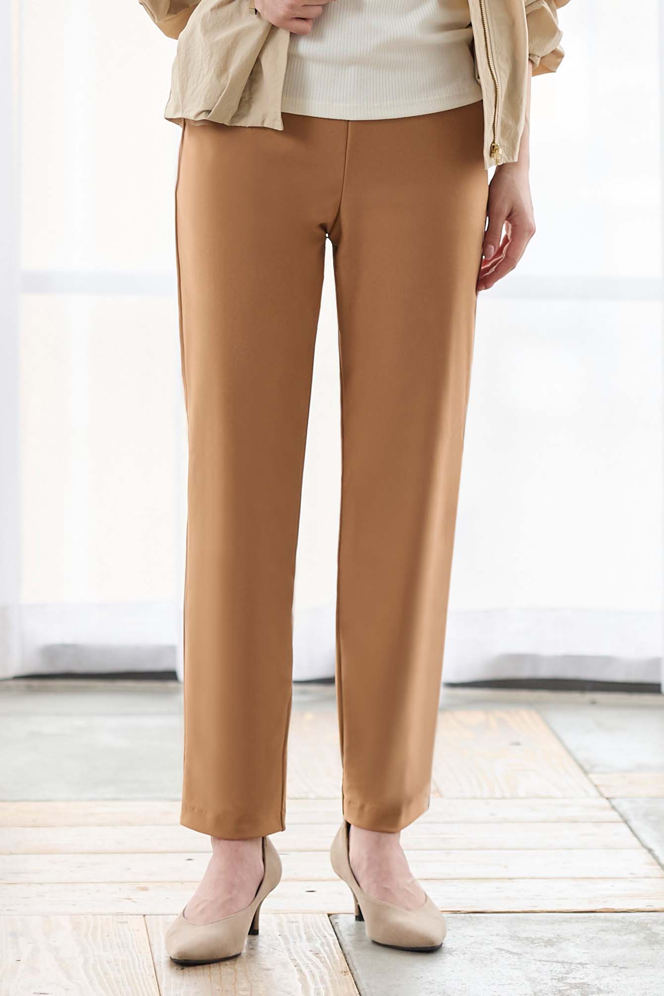 エアシルキースリムパンツ – TAKUMIBA DIRECT STORE