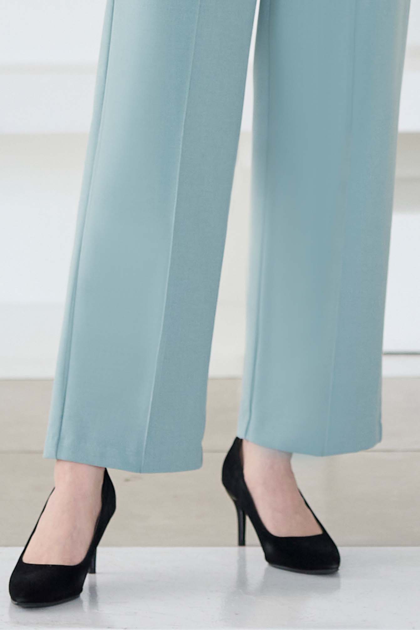 ウーリッチウォーム 吸湿発熱 イージースラックスワイド